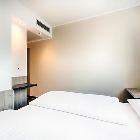 B&B Hotel Nuernberg-Plaerrer Esterno foto